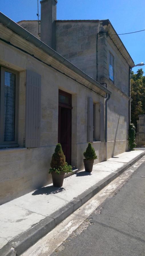 Au Coeur Des Vignobles Bed & Breakfast Saint-Estèphe Exterior foto
